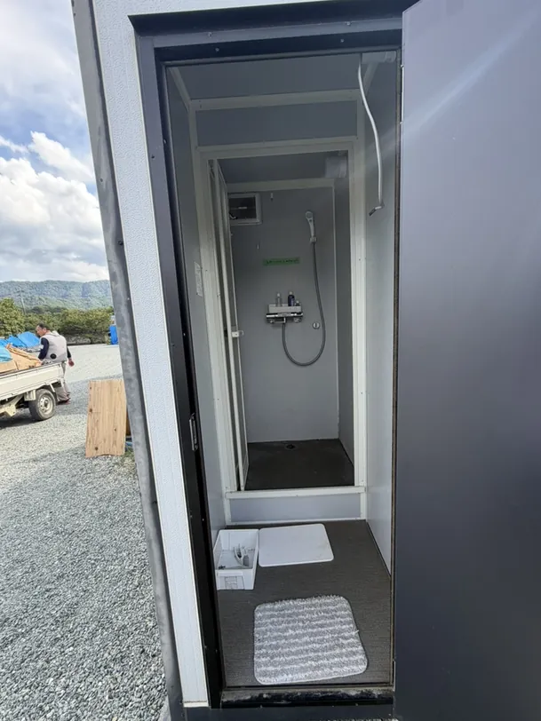 仮設シャワー・トイレの設置